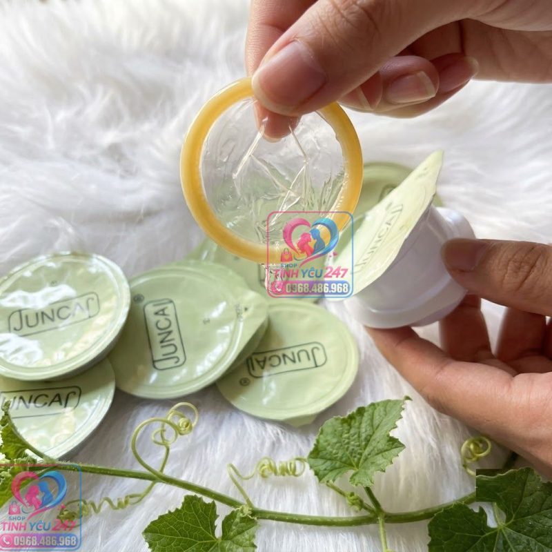 Bao cao su nhiều gel bôi trơn Juncai 0.01mm cấu tạo từ mủ cao su tự nhiên co giãn tốt